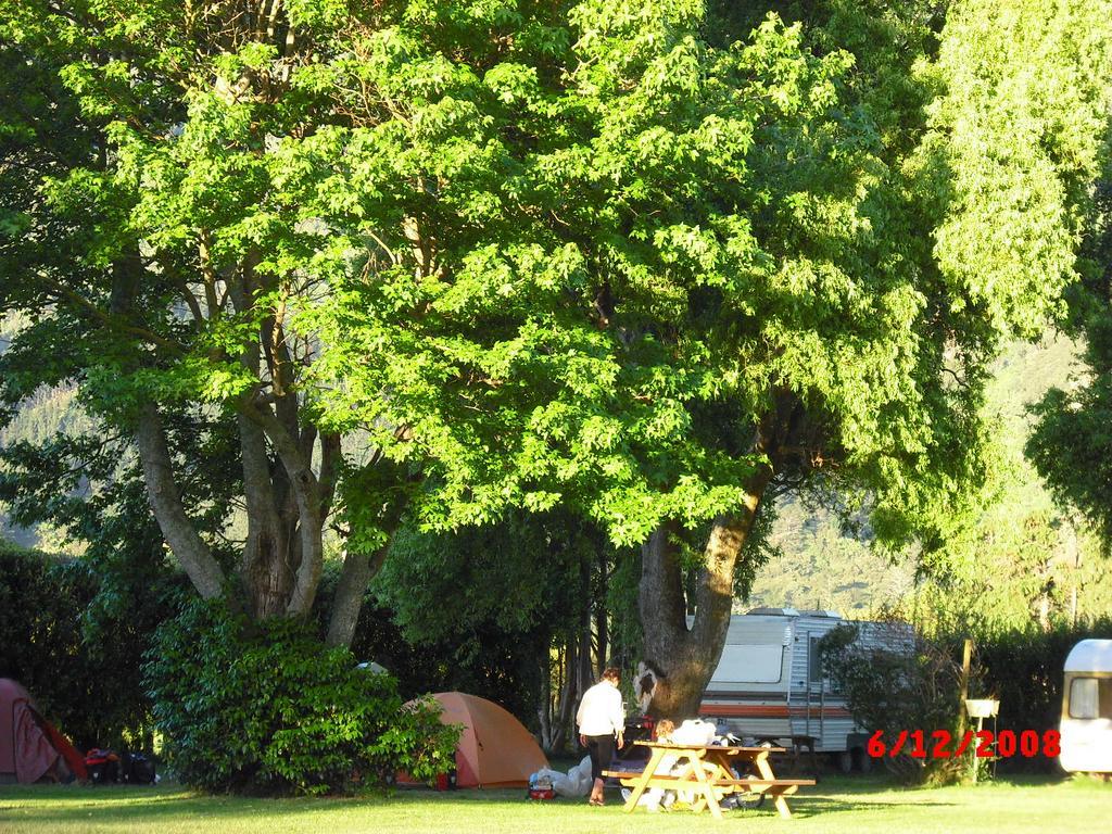 Te Aroha Holiday Park And Motels Екстер'єр фото